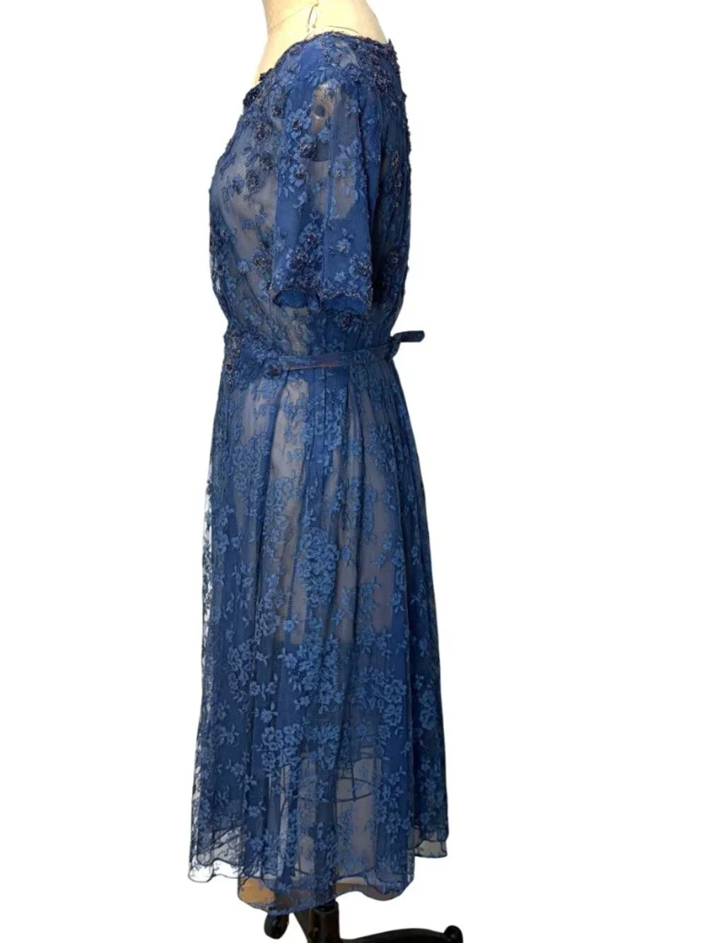 1950s blue lace dress with beaded accents Size L - Picture 3 of 11